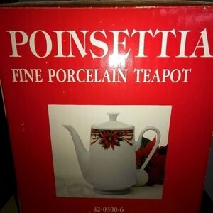 Fine Porcelain teapot new